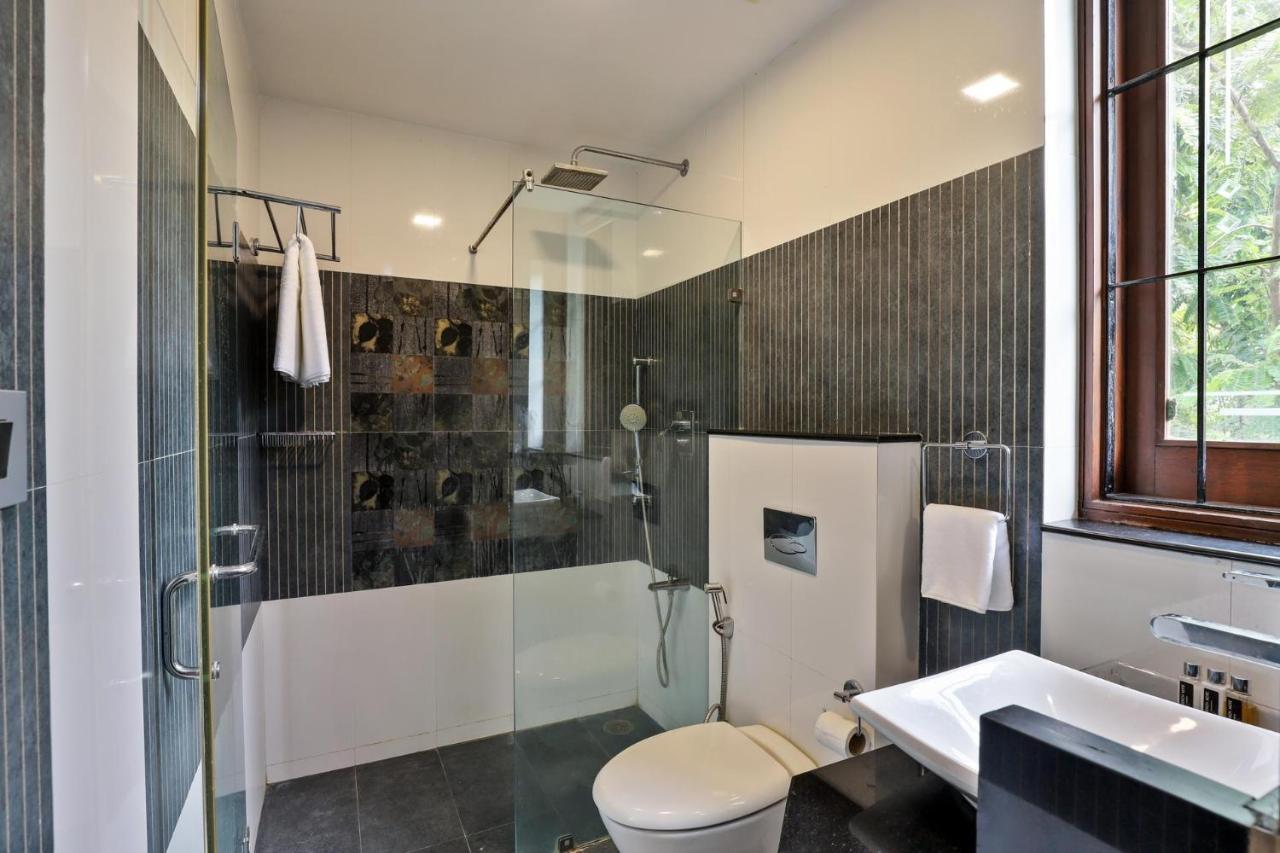 Stayvista'S Prakriti Farms With Outdoor Pool, Complimentary Breakfast And Hi-Tea Udaipur Exterior photo